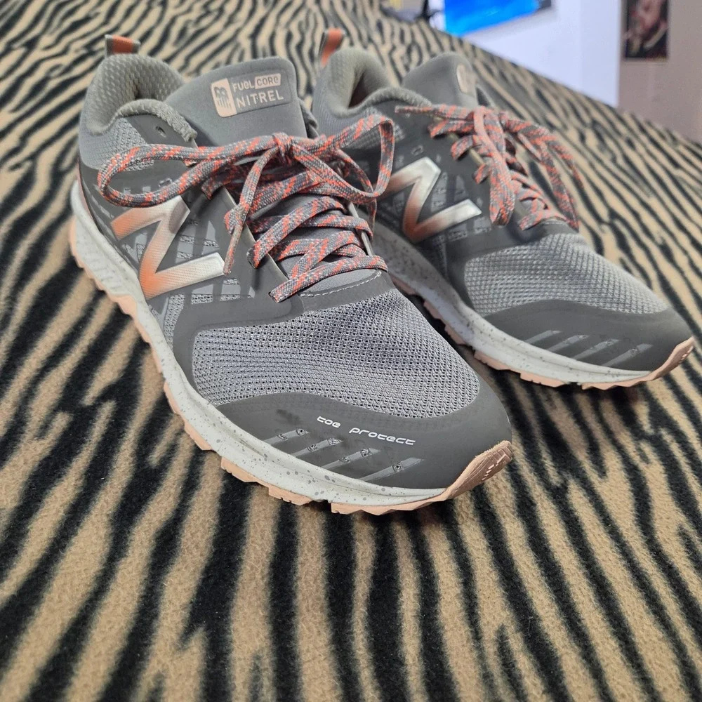 New Balance FuelCore Nitrel All Terrain Trail Shoes WTNTRCS1 Grey Peach 8.5